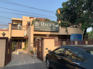 Real Estate Agent / Property Consultant